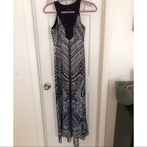 WHITEHOUSE BLACK MARKET MAXI DRESS SIZE 0